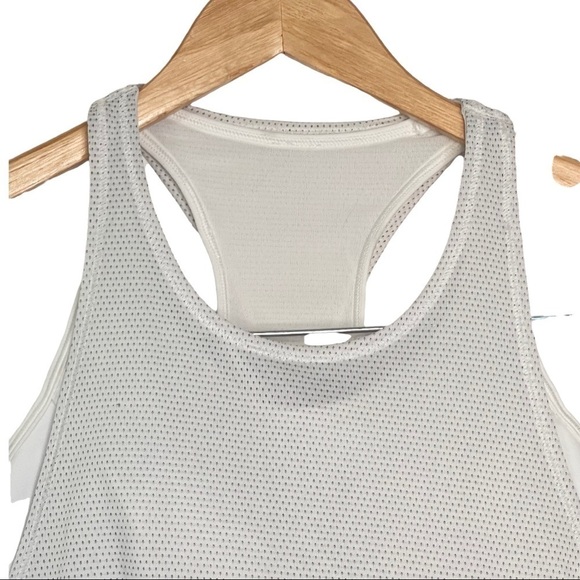 Lululemon Size 4 White Loose Fitting Yoga Activewear Tank Top - Picture 3 of 8